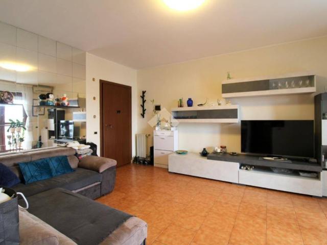 Appartamento in vendita a Rho MI