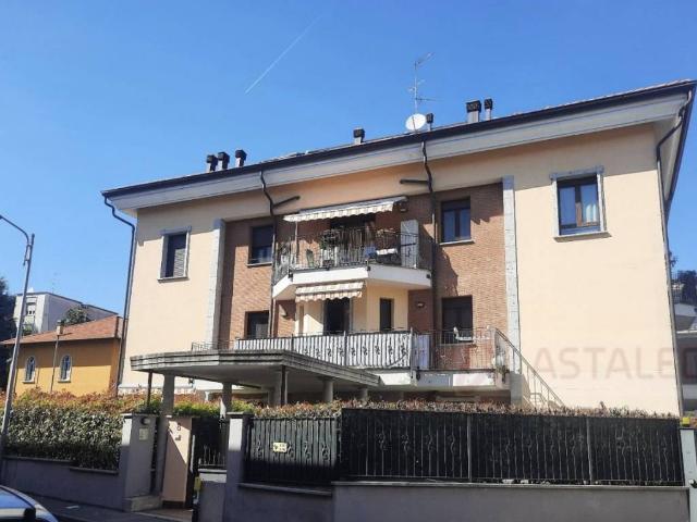 Appartamento in vendita a Rho MI
