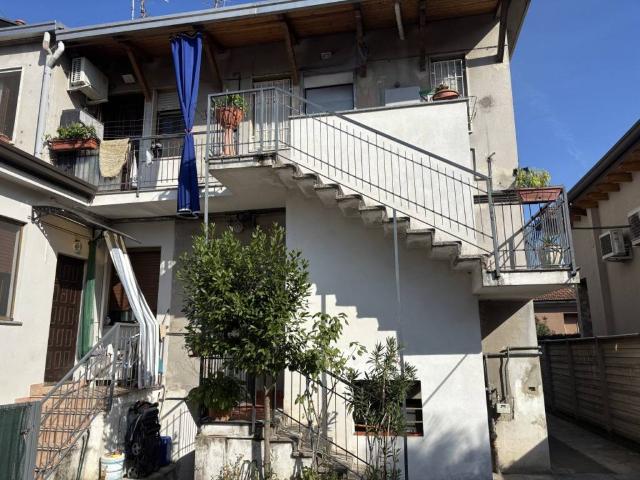 Appartamento in vendita a Rho MI