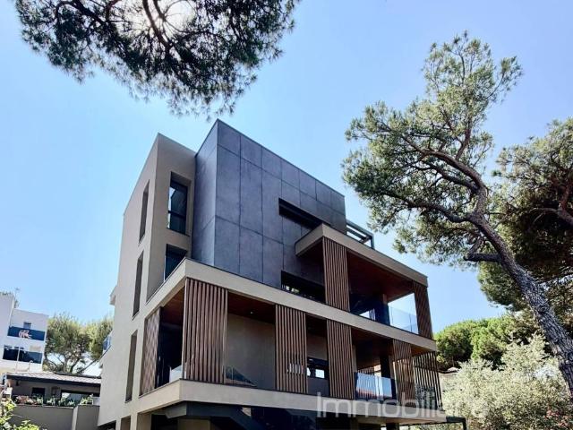 Appartamento in vendita a Riccione RN