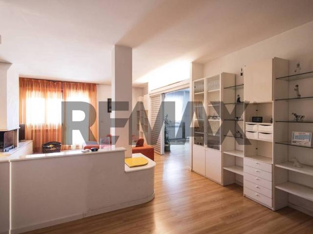 Appartamento in vendita a Riccione RN