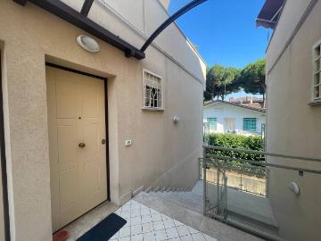 Appartamento in vendita a Riccione RN