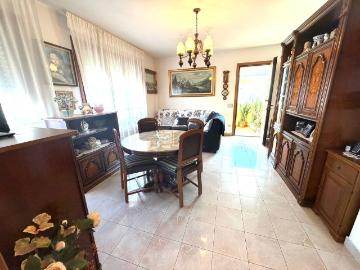 Appartamento in vendita a Riccione RN
