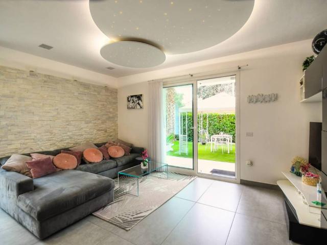 Villa in vendita a Riccione RN