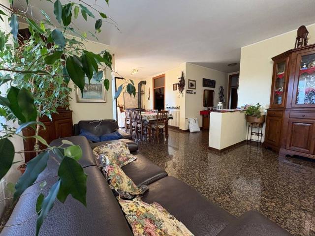 Appartamento in vendita a Riccione RN