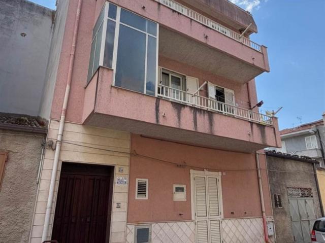 Appartamento in vendita a Ribera via Quartararo 22