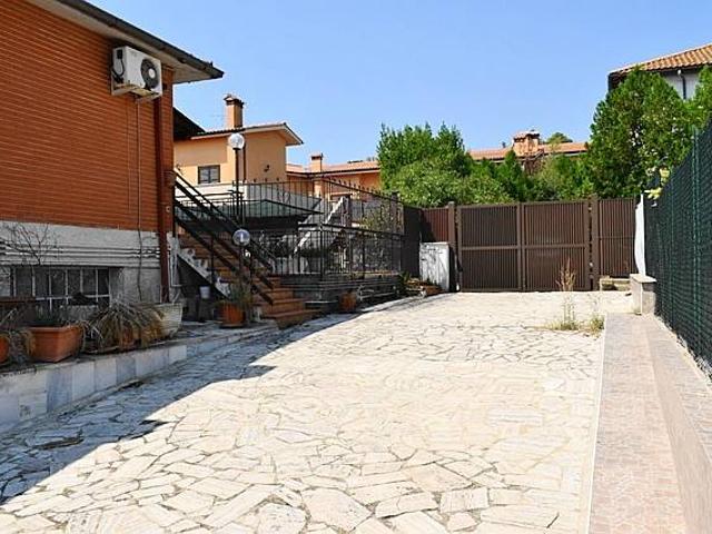 Appartamento in vendita a Rignano Flaminio RM