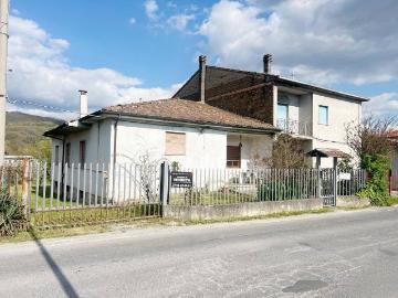 Appartamento in vendita a Rieti RI