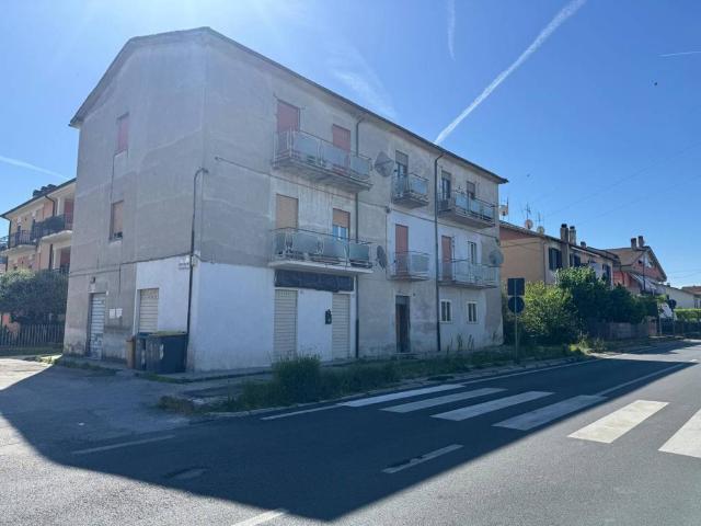 Appartamento in vendita a Rieti RI