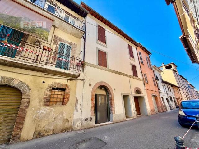 Appartamento in vendita a Rieti RI