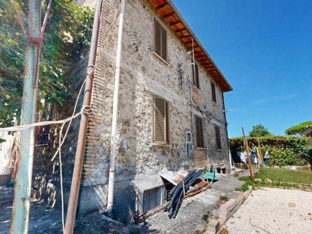 Appartamento in vendita a Rieti RI