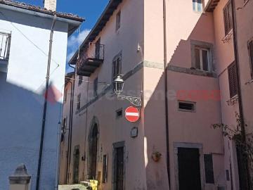 Appartamento in vendita a Riofreddo RM