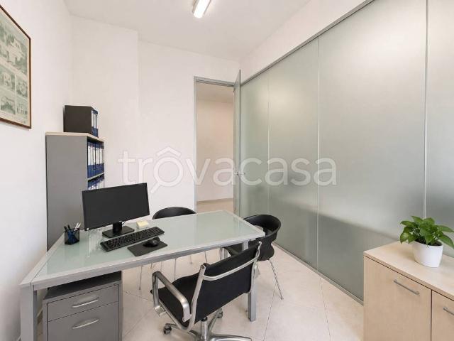 Appartamento in vendita a Rimini via Melozzo da Forlì, 36, Via Covignano Villaggio Azzurro