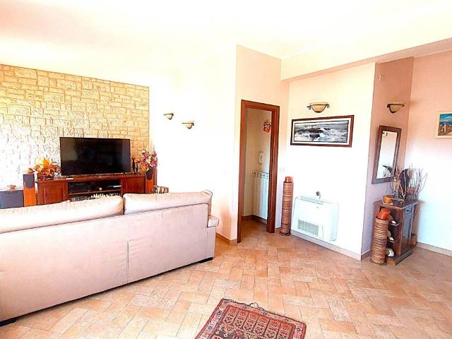 Appartamento in vendita a Riposto CT