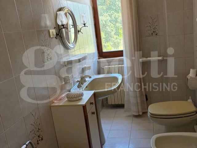Appartamento in vendita a Rivodutri