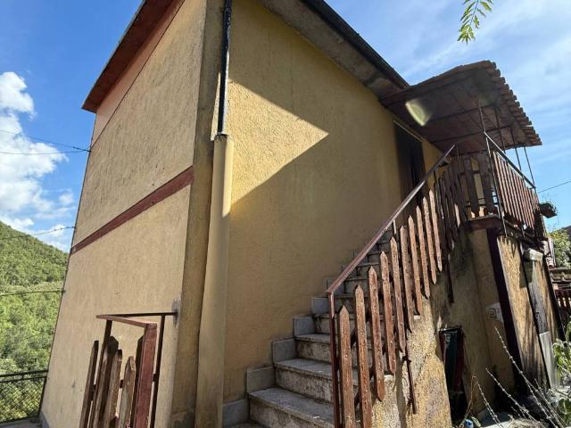 Appartamento in vendita a Rivodutri RI
