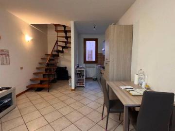 Appartamento in vendita a Rivolta d'Adda CR