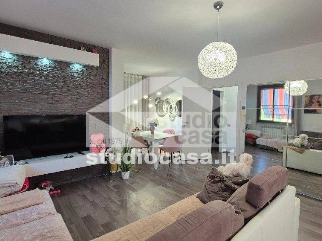 Appartamento in vendita a Rivolta d'Adda CR
