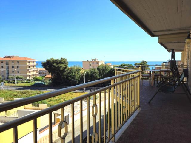 Appartamento in vendita a Riva Ligure IM