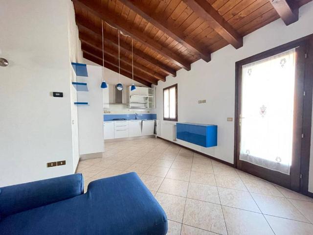 Appartamento in vendita a Rivignano Teor UD