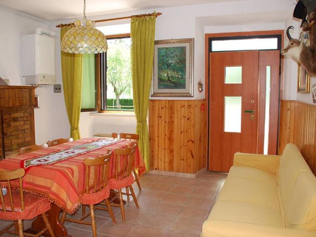 Appartamento in vendita a Rivisondoli AQ