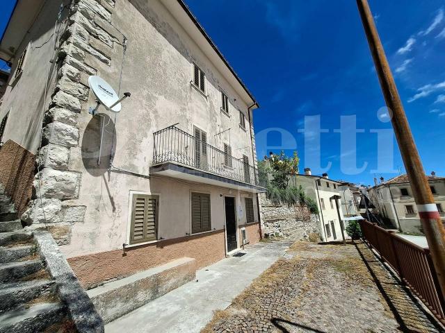 Appartamento in vendita a Rocca Di Mezzo