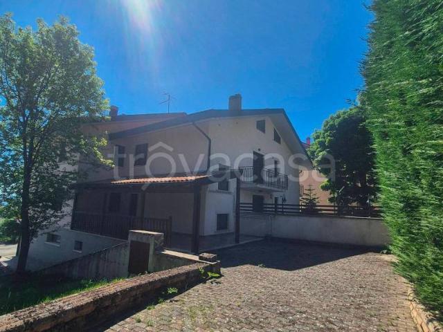 Appartamento in vendita a Rocca di Cambio via Sicinto, 20