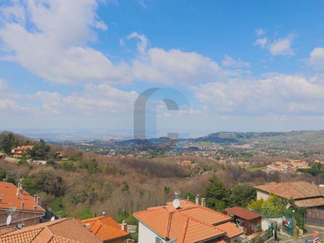 Appartamento in vendita a Rocca di Papa RM