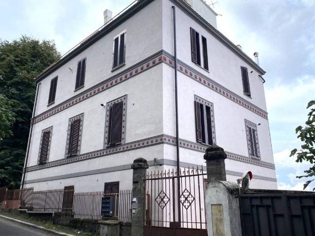 Appartamento in vendita a Rocca di Papa RM