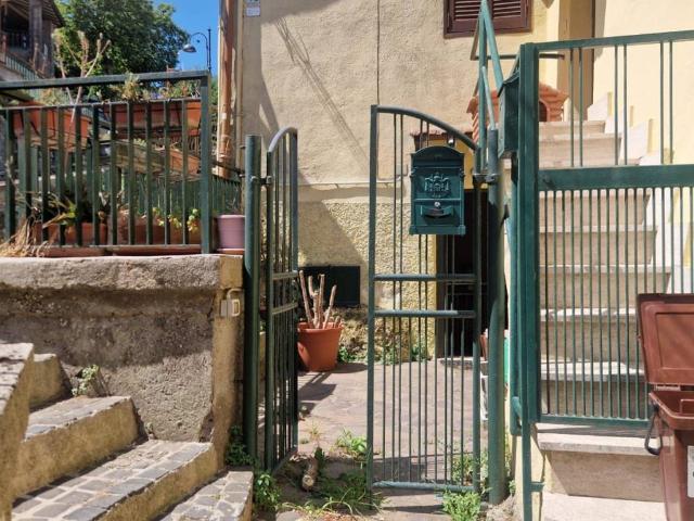 Appartamento in vendita a Rocca di Papa RM