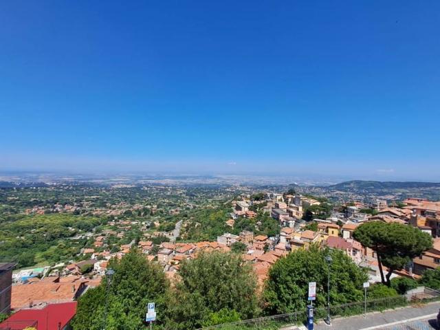 Appartamento in vendita a Rocca di Papa RM