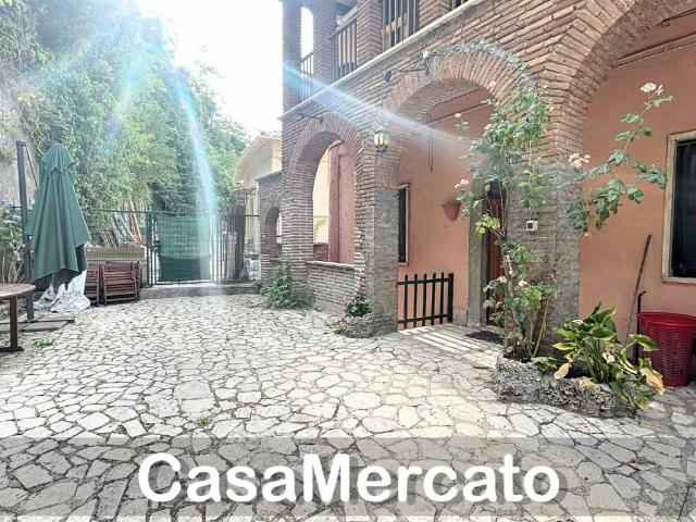 Appartamento in vendita a Rocca di Papa RM