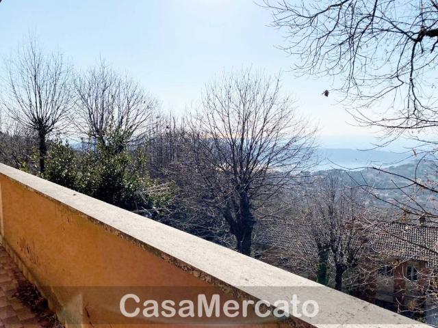 Appartamento in vendita a Rocca di Papa RM