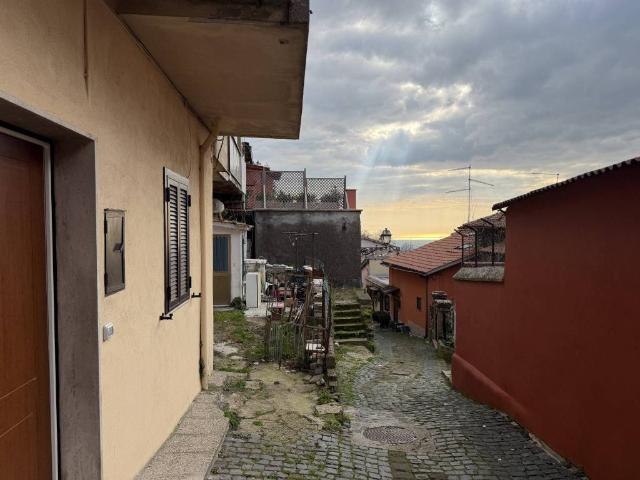 Appartamento in vendita a Rocca di Papa RM