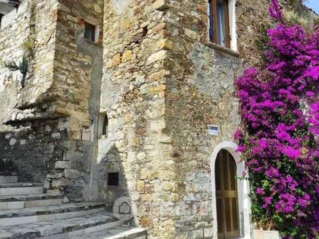 Appartamento in vendita a Rocca Imperiale CS