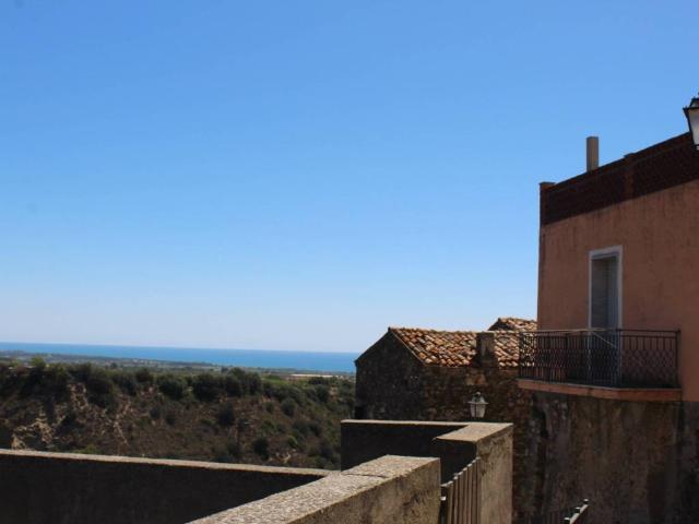 Appartamento in vendita a Rocca Imperiale CS