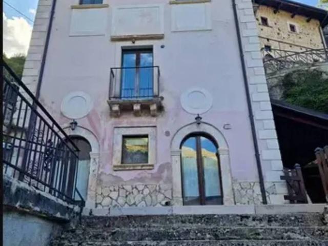 Appartamento in vendita a Rocca Pia AQ