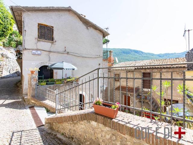 Appartamento in vendita a Rocca Sinibalda RI