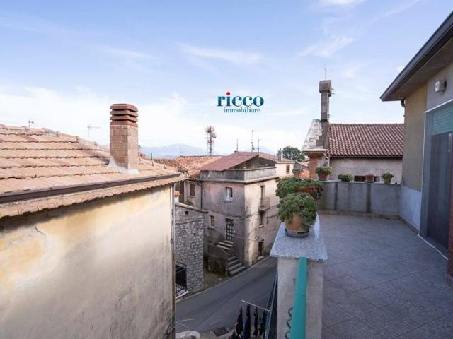 Appartamento in vendita a Roccagloriosa SA