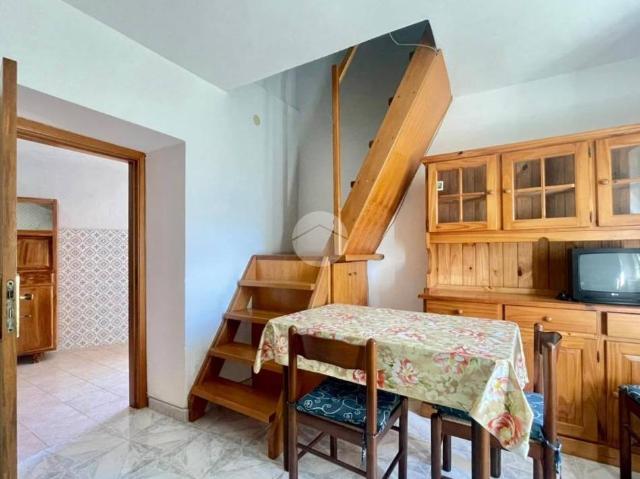 Appartamento in vendita a Roccagloriosa via Dante Alighieri, 29