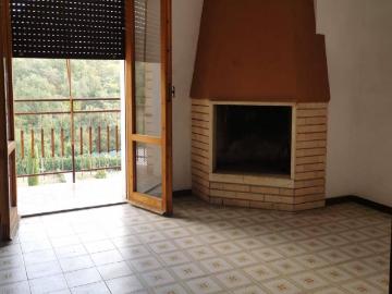 Appartamento in vendita a Roccafluvione AP