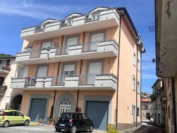 Appartamento in vendita a Roccamonfina CE