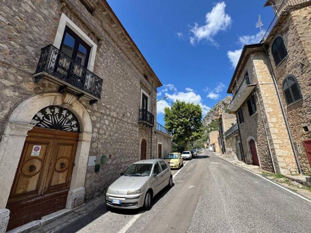 Appartamento in vendita a Roccasecca FR