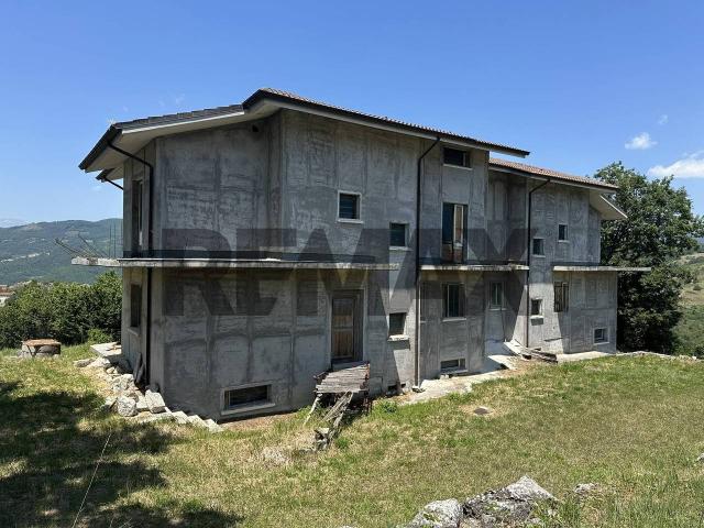 Appartamento in vendita a Roccasicura
