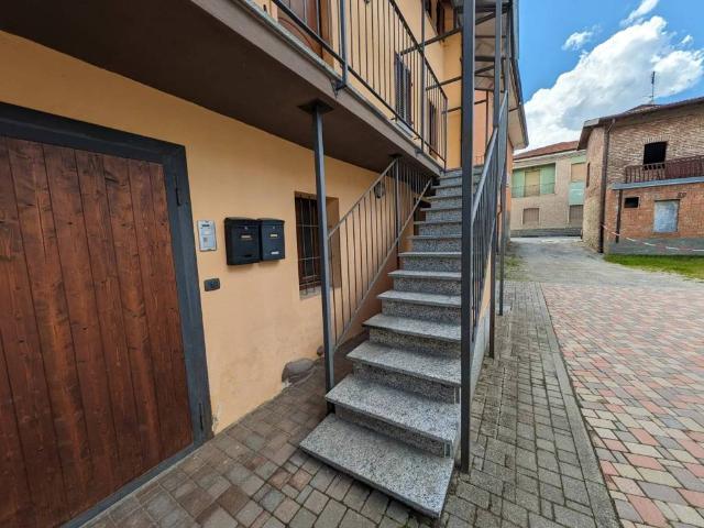 Appartamento in vendita a Roccasparvera CN