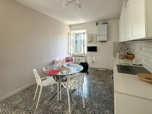 APPARTAMENTO in VENDITA a ROCCASTRADA CENTRO di 5 vani