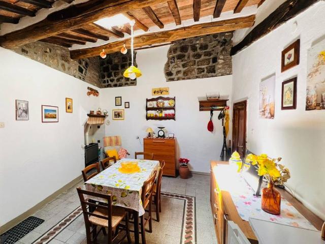 Appartamento in vendita a Roccastrada GR