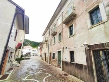 Appartamento in vendita a Roccaraso AQ