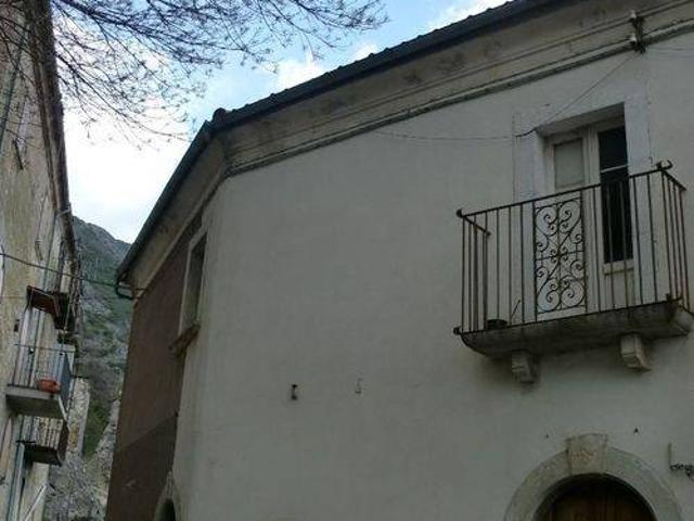 Appartamento in vendita a Rocchetta a Volturno IS