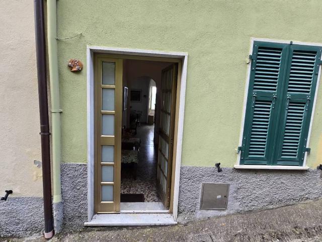 Appartamento in vendita a Rocchetta di Vara SP